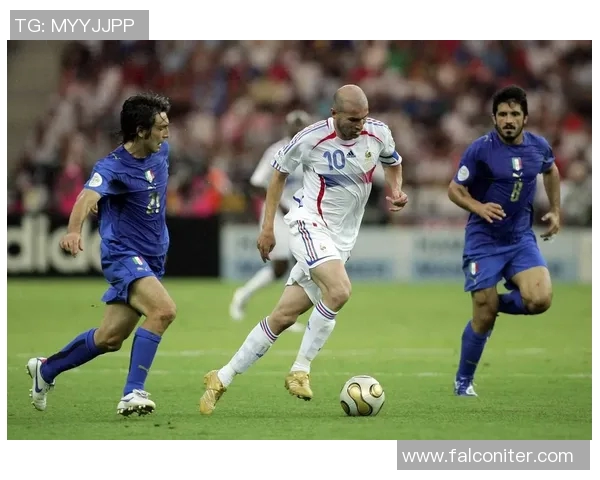 全球足球明星荣誉排行榜揭晓谁是历史最佳球员的巅峰之作 全球足球明星荣誉排行榜揭晓谁是历史最佳球员的巅峰之作